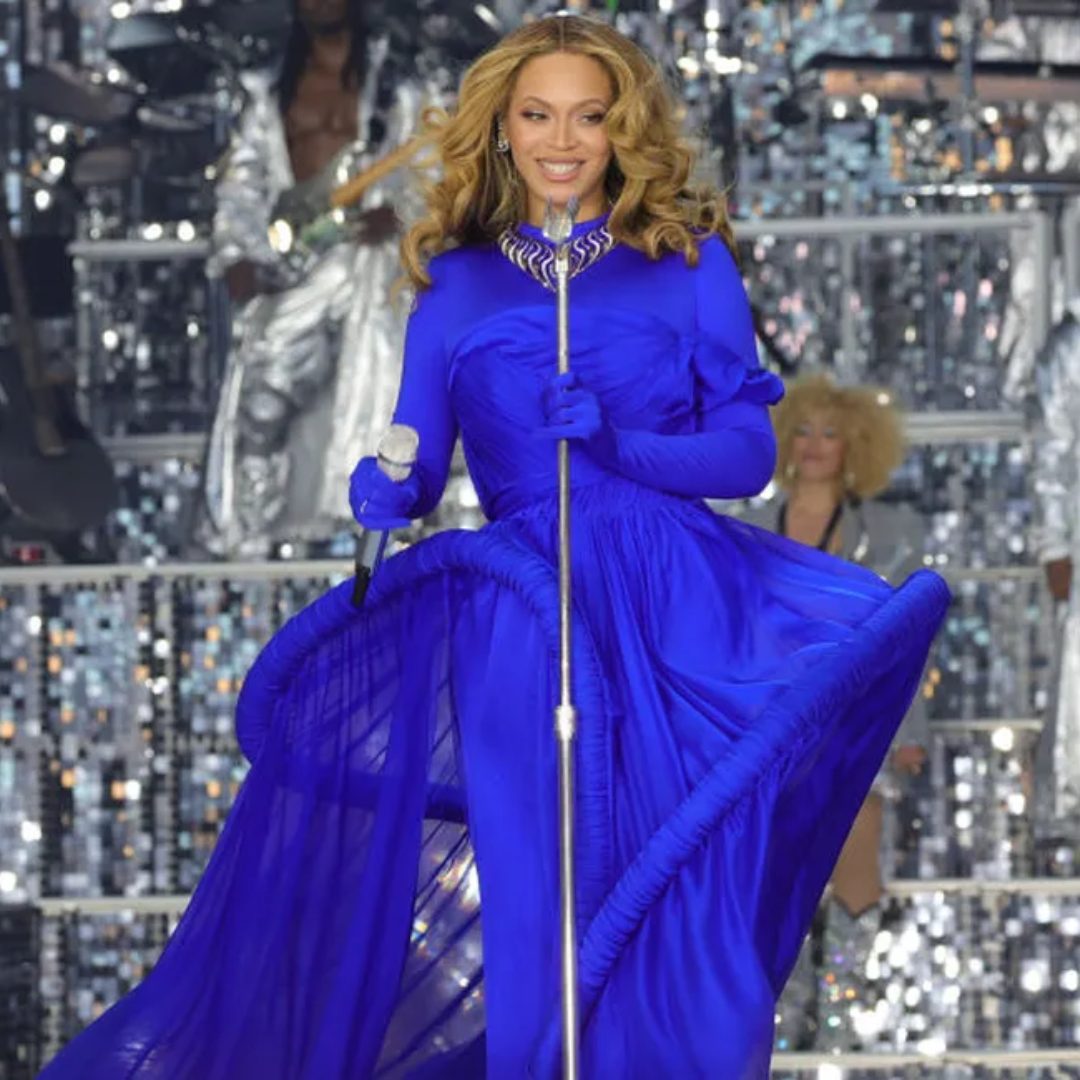 Beyoncé faz doação para universitário do curso de moda.